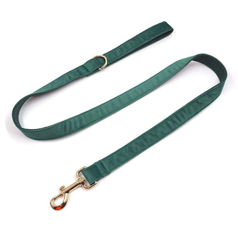 Emerald Paw Velvet Collar - Stylish Comfort for Dogs
