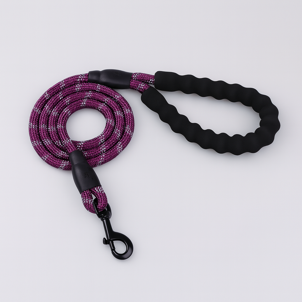 Happy Pup Nylon Dog Leash – Safe Evening Walks for Pets