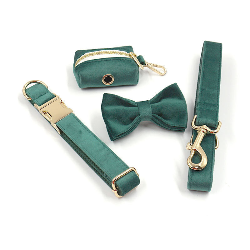 Emerald Paw Velvet Collar - Stylish Comfort for Dogs